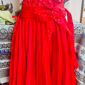 Girls Frock With Good Condition