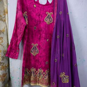 Beautiful Suit Set With Dupatta And Patiala