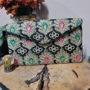 Ethnic Clutch