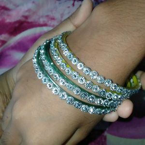 4 Bangles Set