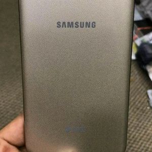 Samsung J7