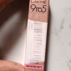 Lakme 9 To 5 Primer + Matte Lipstick