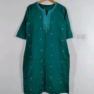 New Kurti With Elegant Embroidery