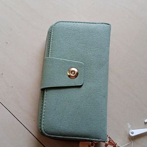 New Clutch Without Price Tag