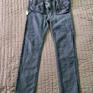 Boy's Pants 9-10y