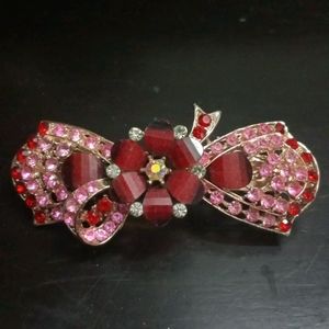 2 Beautiful Hair Clips