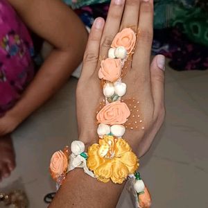 Floral Bracelet With Ring (Pocho)