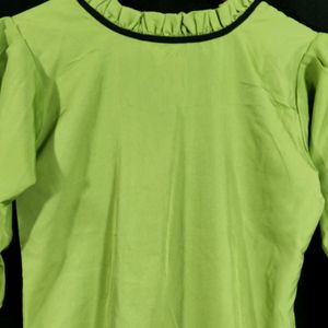 Light Green Top (Woman)