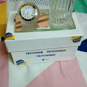 Pen Holder With Small Clock,