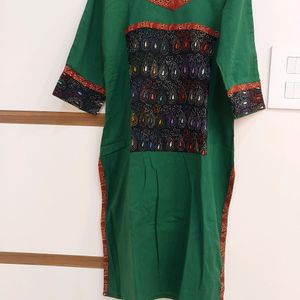 Green Cotton Kurti With Kalamkari And Kantha Stitch Yoke