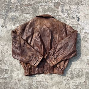 BROWN COWBOY LEATHER JACKET IN A NEW CONDITION!