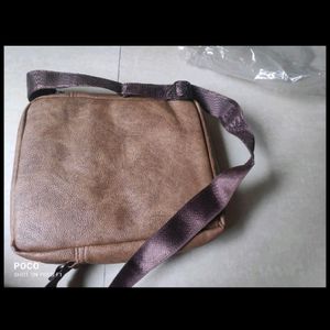 Esbeda Sling Bag