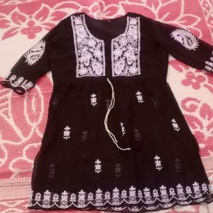 Chikan Embroidery Short Gown