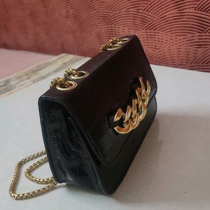 Black Classy Sling Bag