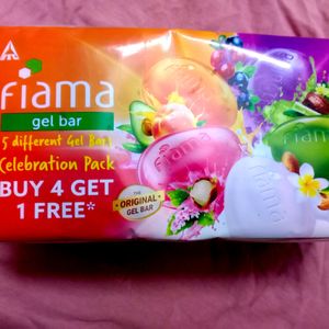 Fiama Gel Bars