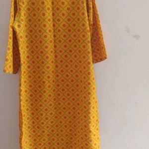 Yellow Kurta Set With Floral Print