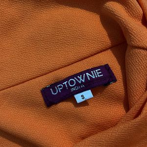 Uptownie trending top