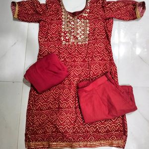 Kurta Pant And Dupatta Set Xl In Suber Condition