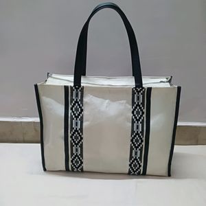 Tote Bag- Nestasia