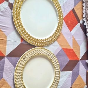 METAL ROUND EMBELLISHED TRAYS - SET OF 2