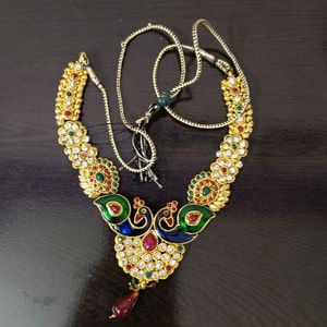 Jewellery Set... Artificial. Gold Plated