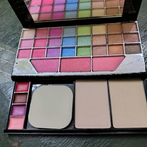 T.Y.A Eyeshadow Palette