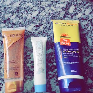 Facewash Gel Moisturizer Sunscreen Kit