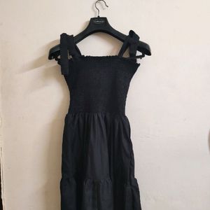 Tie-knot Dress