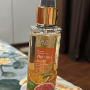 Vaadi Herbals Vitamin C Toner