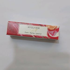 Myglamm Lit Satin Matte Lipstick