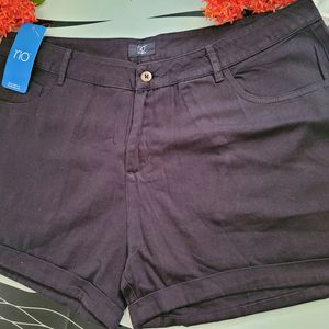 Shorts With Slip Pockets