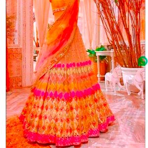 Women Net Stichted Lehenga