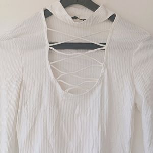 SHEIN WHITE CUTE TOP