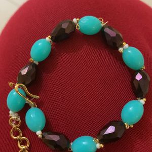 Multicolor Pearl Bracelet With Hook