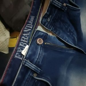 Branded Blue Jeans For Men/Women, Regular Fit.