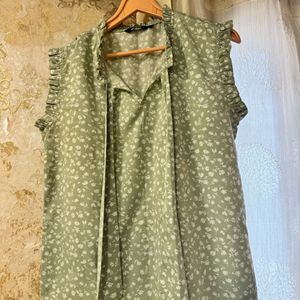 Zudio Brand New Floral Green Top