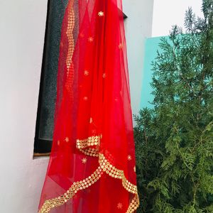 Red Dupatta