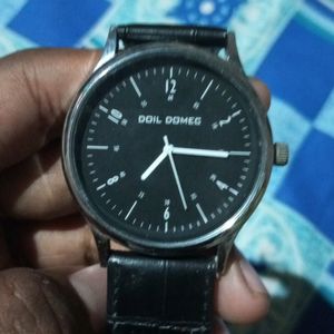 Black Colour Stylish Watch For Men