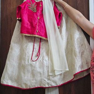 Very Beautiful Lehnga Choli