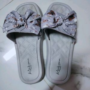 Combo of Bow Slipper and Clip