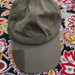 Grey Cap