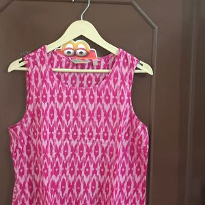 Baby Pink Sleeveless Kurti