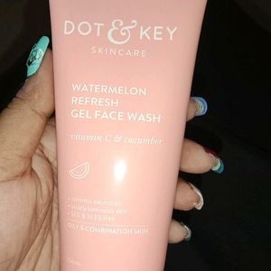 Dot And Key Face Wash