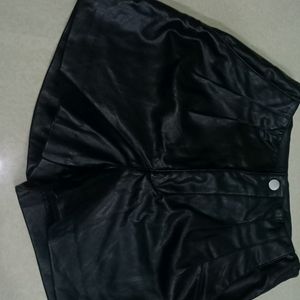 H&M Shorts Leather