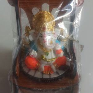 Ganesh Ji Ki Aakarshak Murti