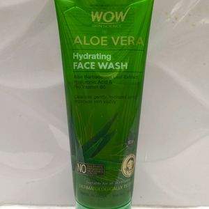 Wow Aloevera Face Wash
