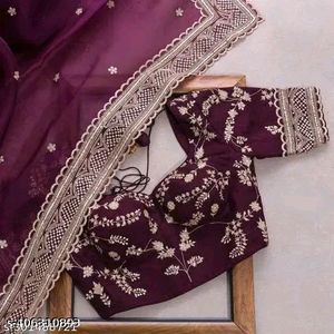 Kashvis Voguish Sarees