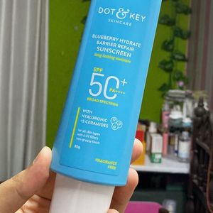 Dot & Key Blueberry Barrier Repair Sunscreen