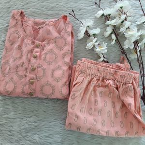 Light Pink Kurta Sets (  Women's )