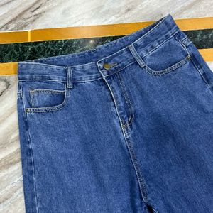 Urbanic blue straight fit jeans